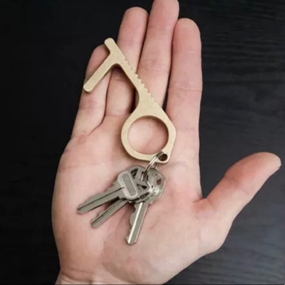 New 3 Pack No Touch Key Ring in Gold - Picture 3 of 7